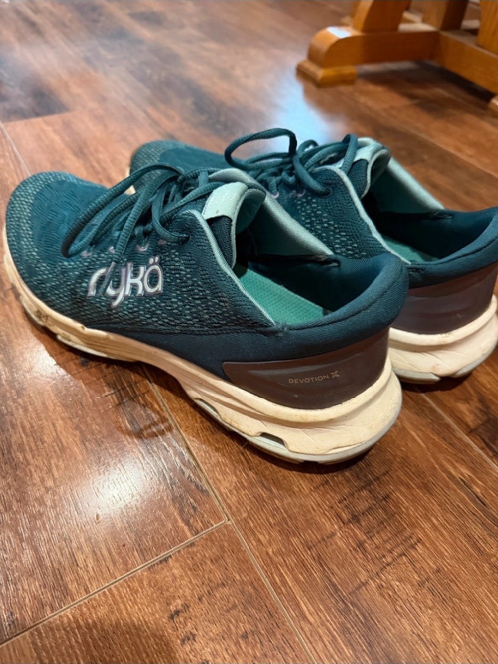 Ryka Women’s Athletic Shoes - Teal/Sea Green size 11W